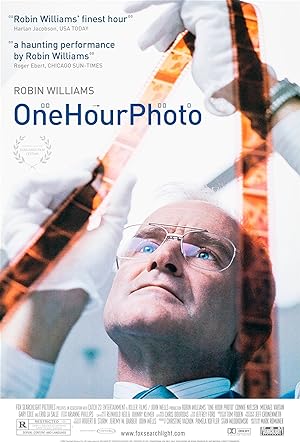 Cover image of the movie One Hour Photo (2002)