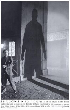 Cover image of the movie Shadows and Fog (1991)